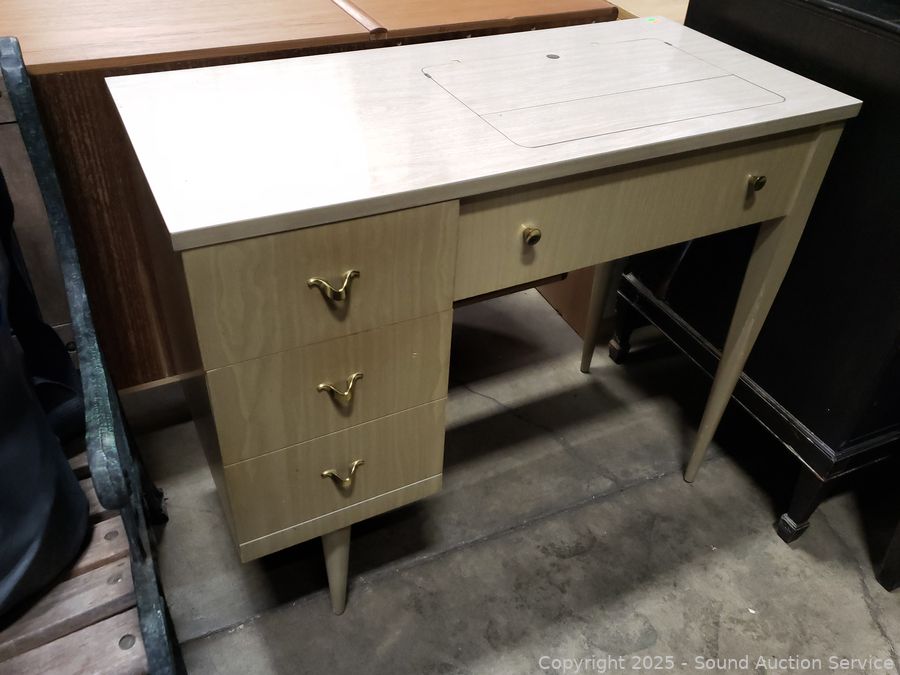 06/28/25 SAS Danish Teak, Gold Jewelry, Tools Online Auction