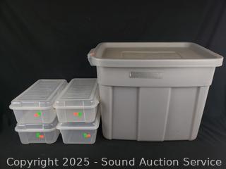 4 Small & 1 Large Rubbermaid Totes w/Lids