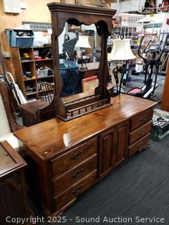 Dark Finish Wood 6-Drawer Vanity Dresser