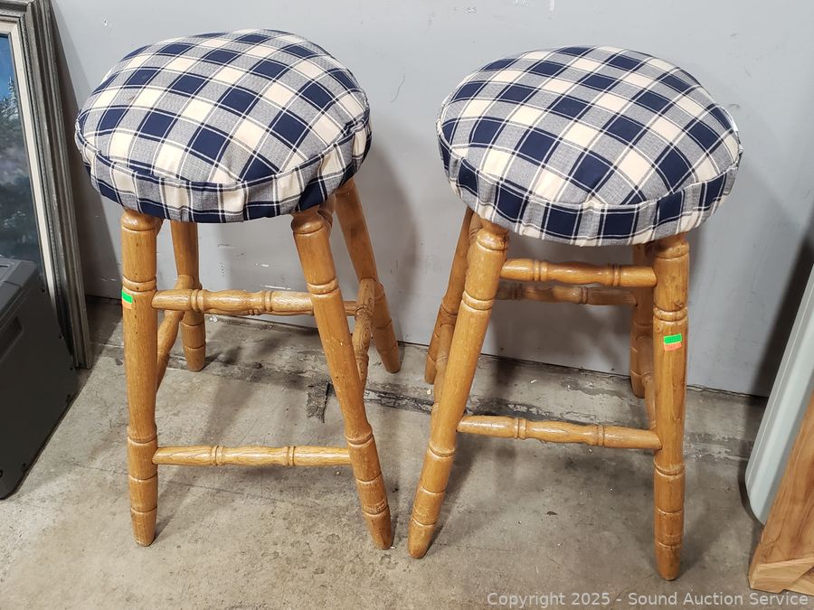 08/01/25 SAS Air Hockey Table, Country Furniture Online Auction