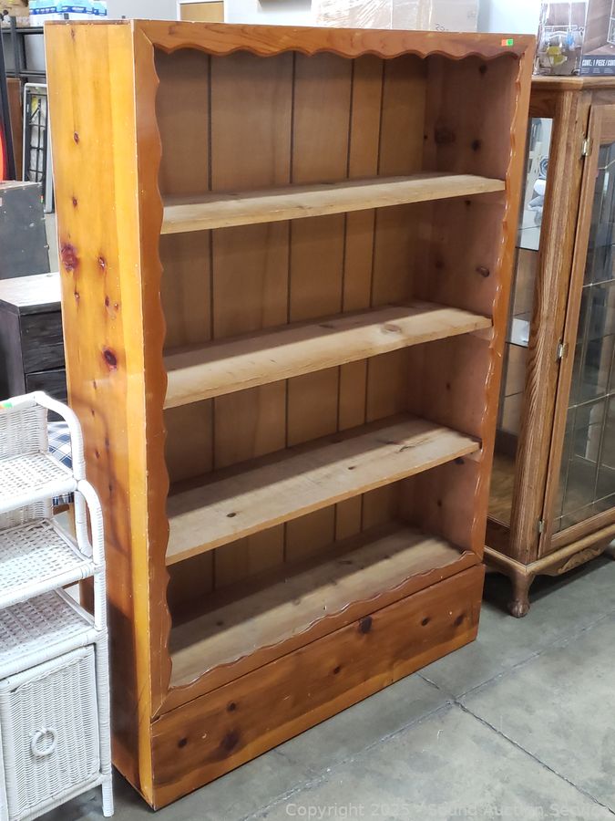 08/01/25 SAS Air Hockey Table, Country Furniture Online Auction