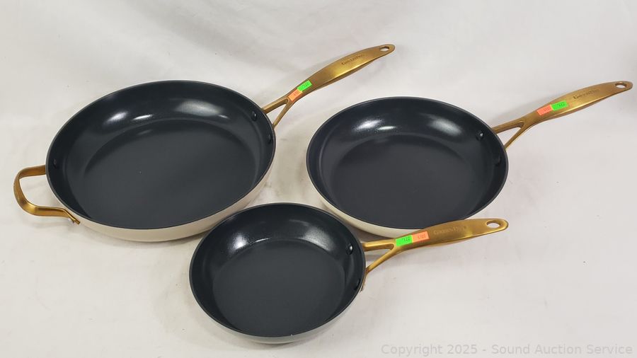 08/01/25 SAS Air Hockey Table, Country Furniture Online Auction