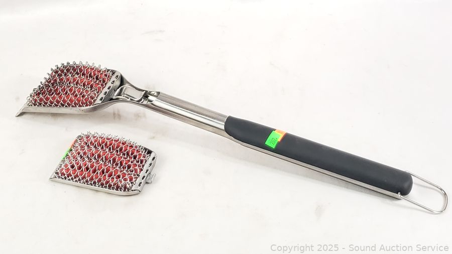 08/01/25 SAS Air Hockey Table, Country Furniture Online Auction