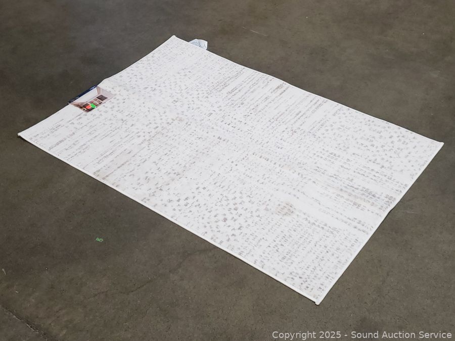 08/01/25 SAS Air Hockey Table, Country Furniture Online Auction