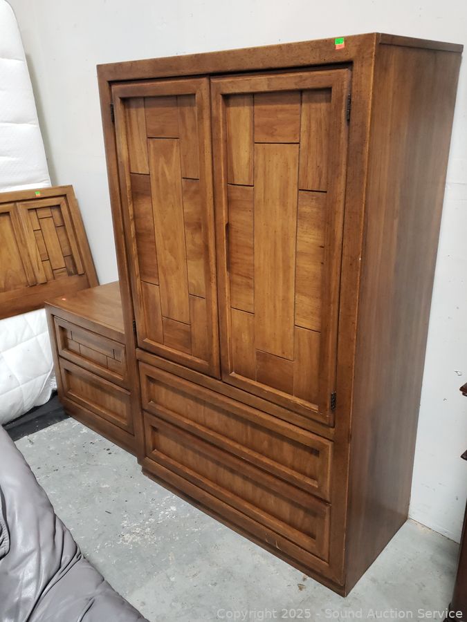 08/19/25 SAS Nursery Plants, Gold/Silver, Furniture Online Auction