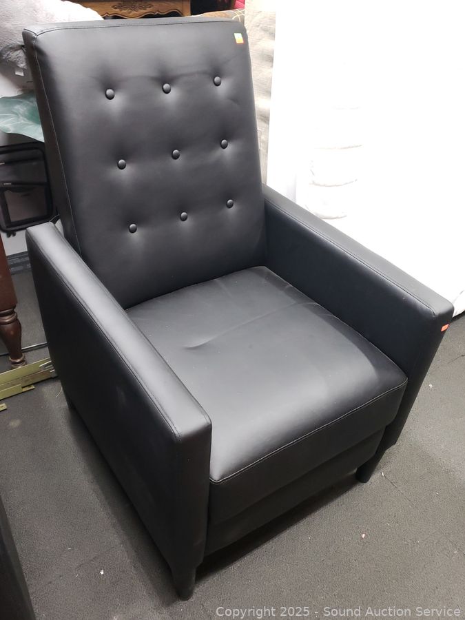 08/19/25 SAS Recliners, Freezer, Video Games, Toys Online Auction