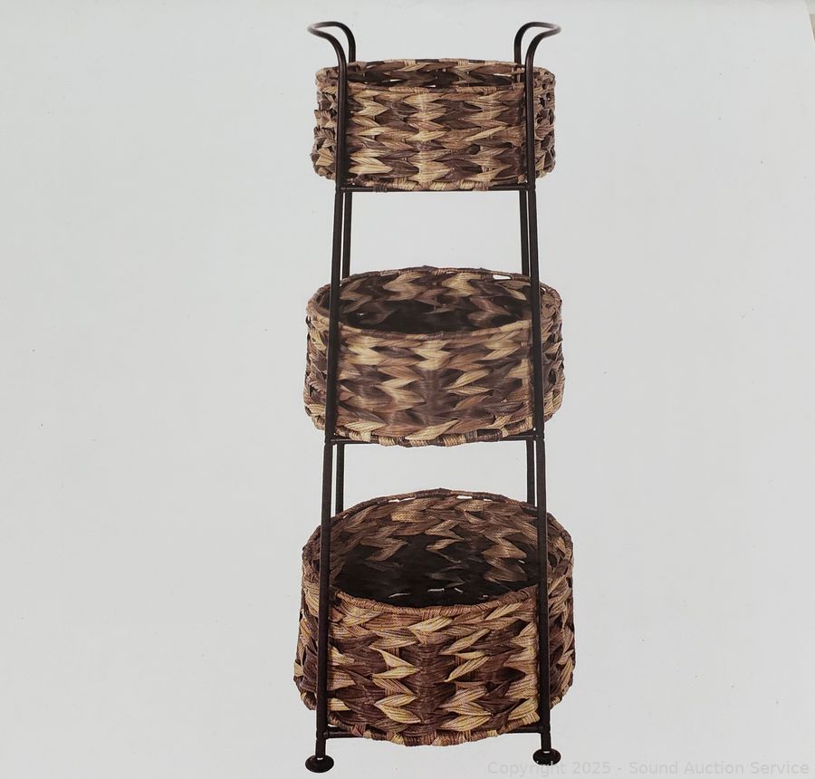 08/19/25 SAS Recliners, Freezer, Video Games, Toys Online Auction