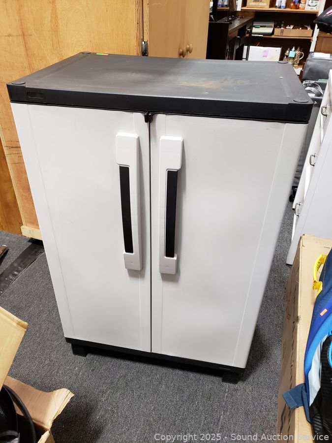 08/19/25 SAS Recliners, Freezer, Video Games, Toys Online Auction