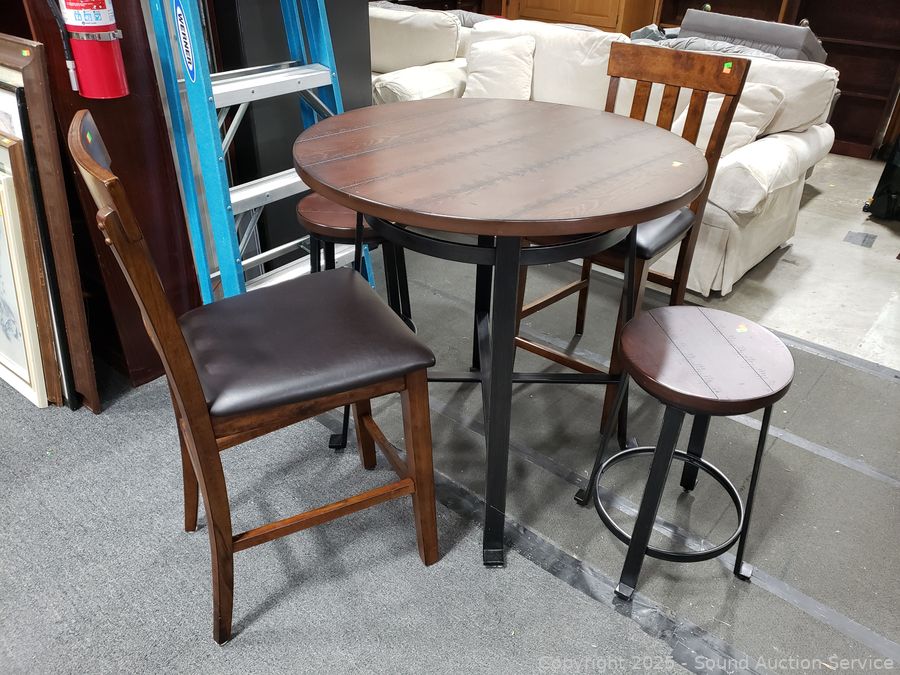 08/19/25 SAS Recliners, Freezer, Video Games, Toys Online Auction