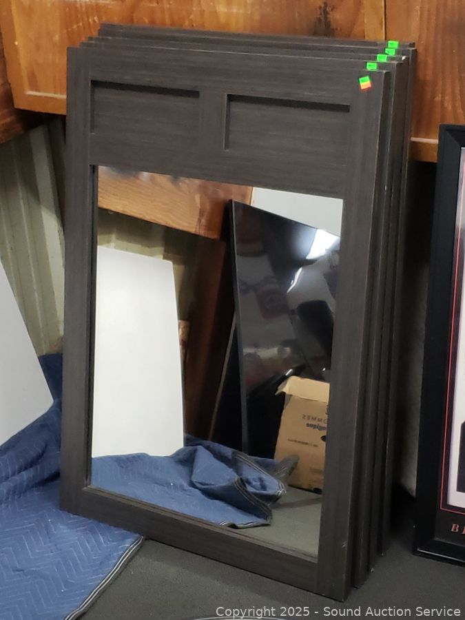 08/19/25 SAS Recliners, Freezer, Video Games, Toys Online Auction