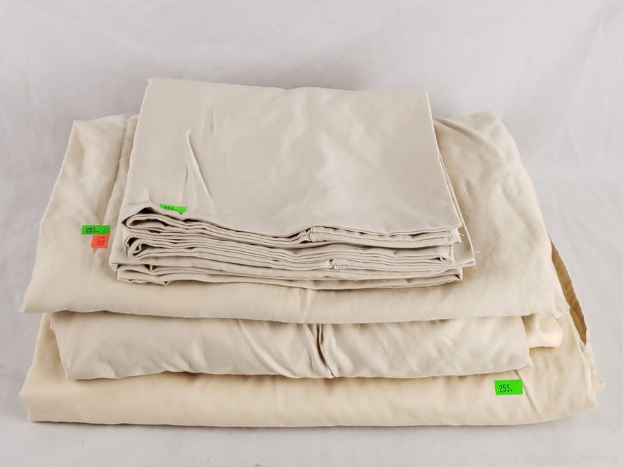 08/19/25 SAS Recliners, Freezer, Video Games, Toys Online Auction