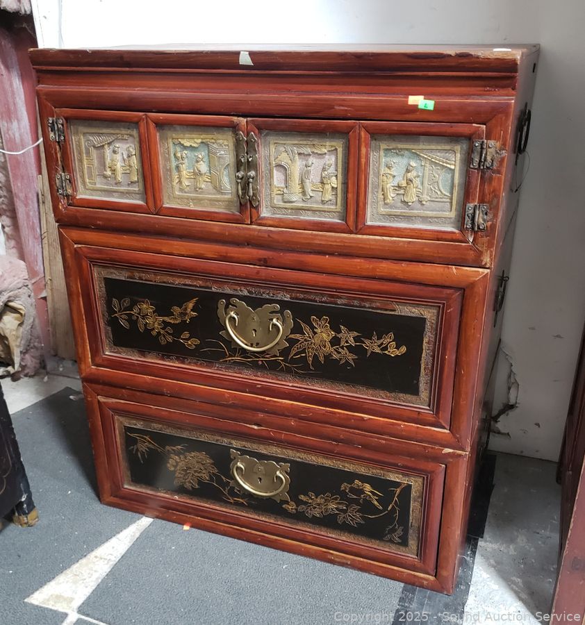 SAS Antique Furniture, Porcelain Figures, Household Online Auction