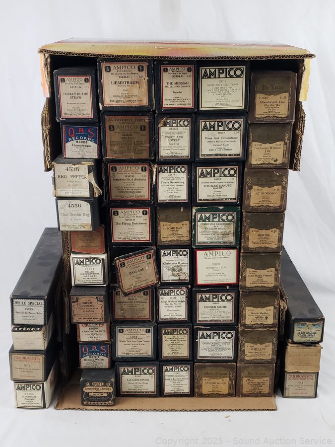 SAS Phonographs, Tools, Furniture Online Auction