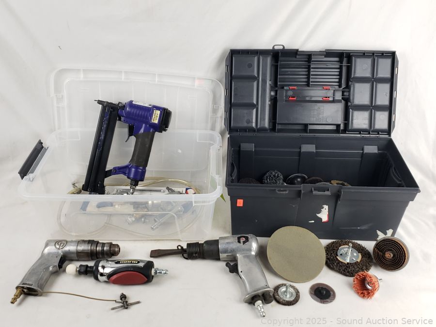 SAS Phonographs, Tools, Furniture Online Auction