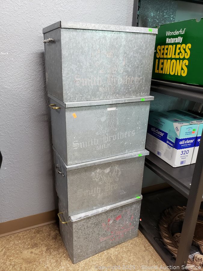 SAS Phonographs, Tools, Furniture Online Auction