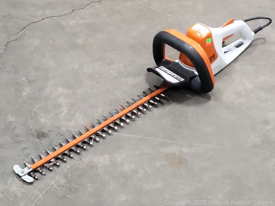 SAS Log Splitter, Plants, Crafts, Media Online Auction