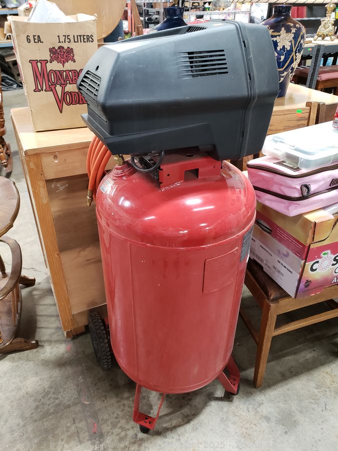 SAS Log Splitter, Plants, Crafts, Media Online Auction