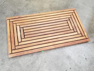 Slatted Wood Mat 35.5" x 19.5". 