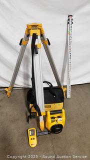 DeWalt Survey Rotary Laser w/Survey Tripod & Grading Stick & Storage Bag