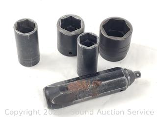 5 Snap-On Sockets 
