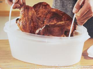 Tupperware 6L|1.55 Gallon Turkey Storage Container