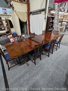 Antique Mahogany Banquet Tressel Dining Table w/5 Leaves & 8 Chairs 