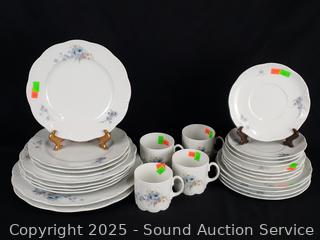 26pc Rosenthal Germany "Classic Rose" Fine China Dish Set