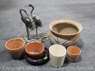 6 Planter Pots, 2 Metal Cranes, Decorative Metal Plant Shelf