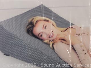 Imaginarium Dream Plush Cooling Memory Foam 10" Wedge Pillow