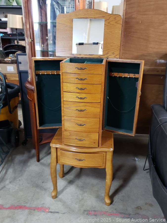 SAS Bedroom Set, Appliances, Silver, Household Online Auction