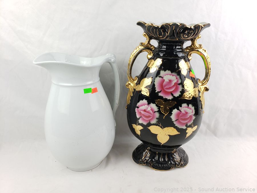 SAS Christmas Décor, Antiques, Dolls Online Auction