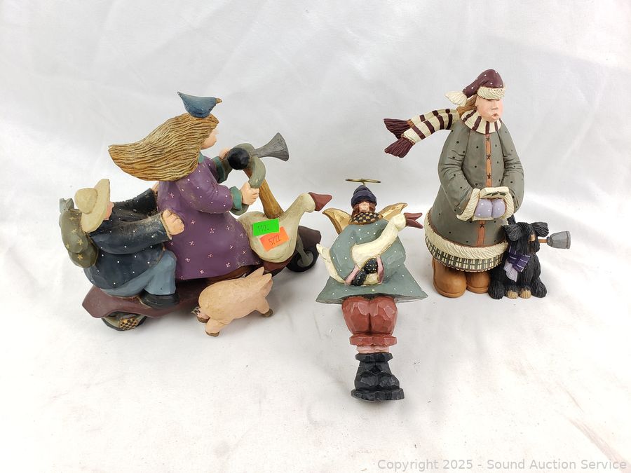 SAS Christmas Décor, Antiques, Dolls Online Auction