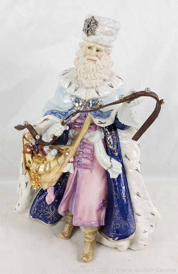 SAS Christmas Décor, Antiques, Dolls Online Auction