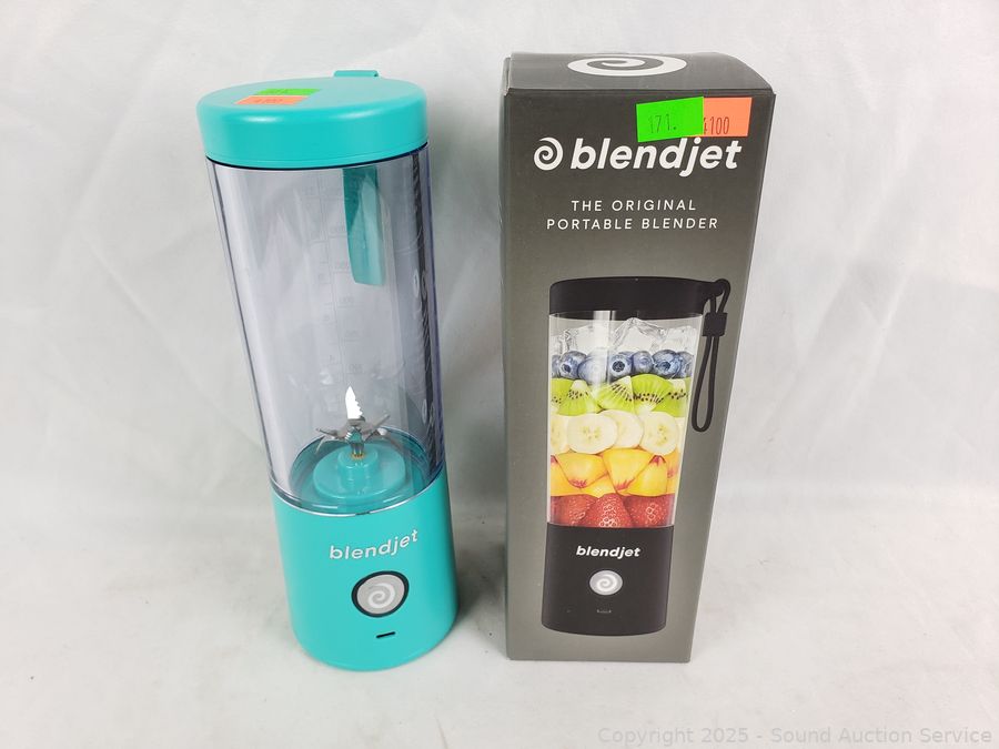 SAS Christmas Décor, Antiques, Dolls Online Auction