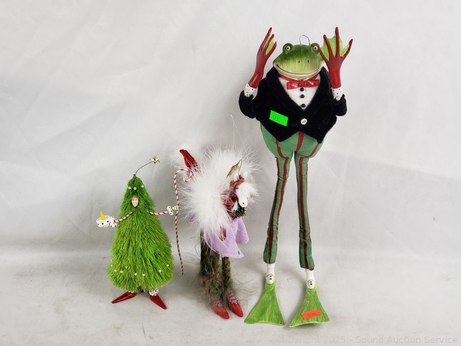 SAS Christmas Décor, Antiques, Dolls Online Auction