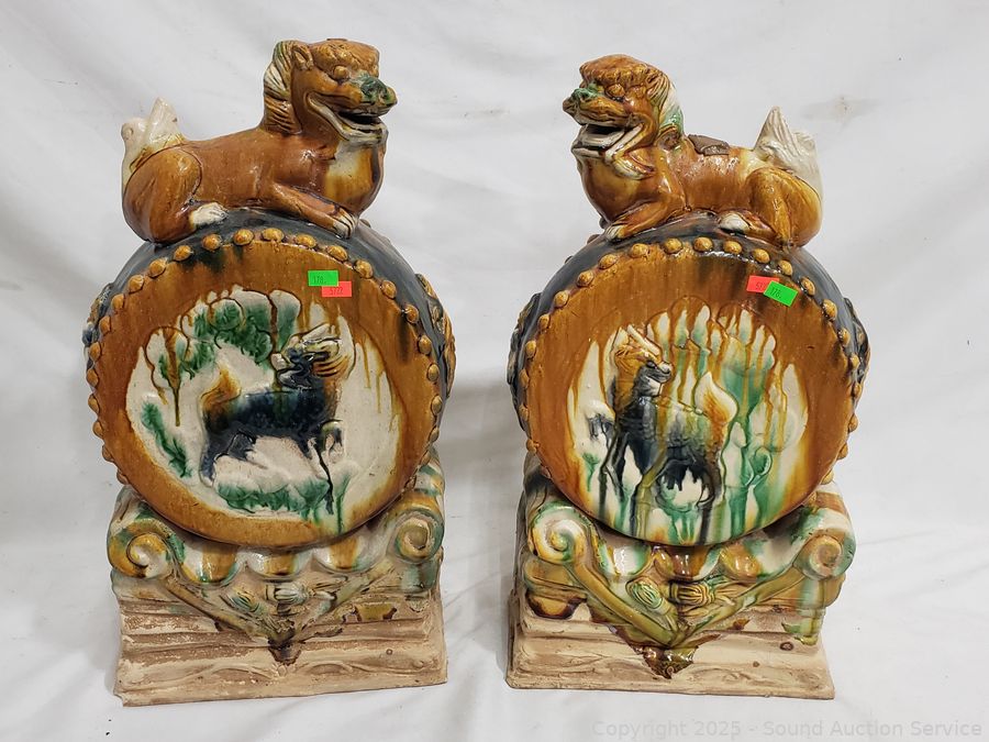 SAS Christmas Décor, Antiques, Dolls Online Auction