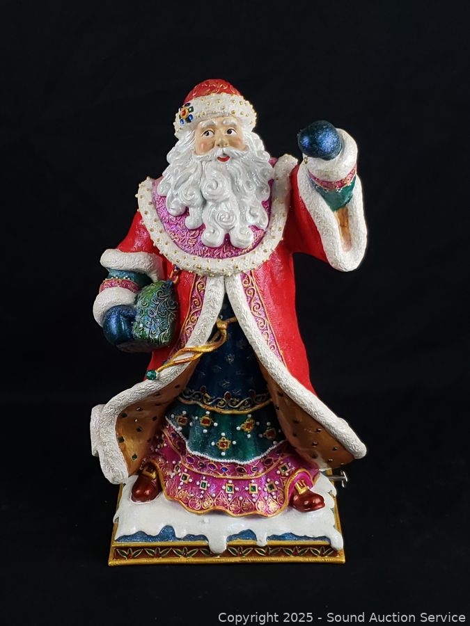 SAS Christmas Décor, Antiques, Dolls Online Auction