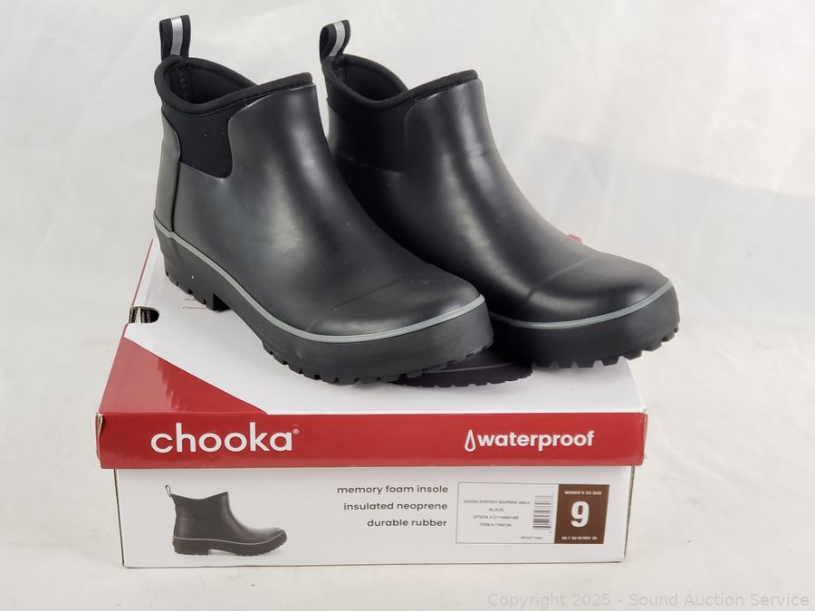 SAS Christmas Décor, Antiques, Dolls Online Auction