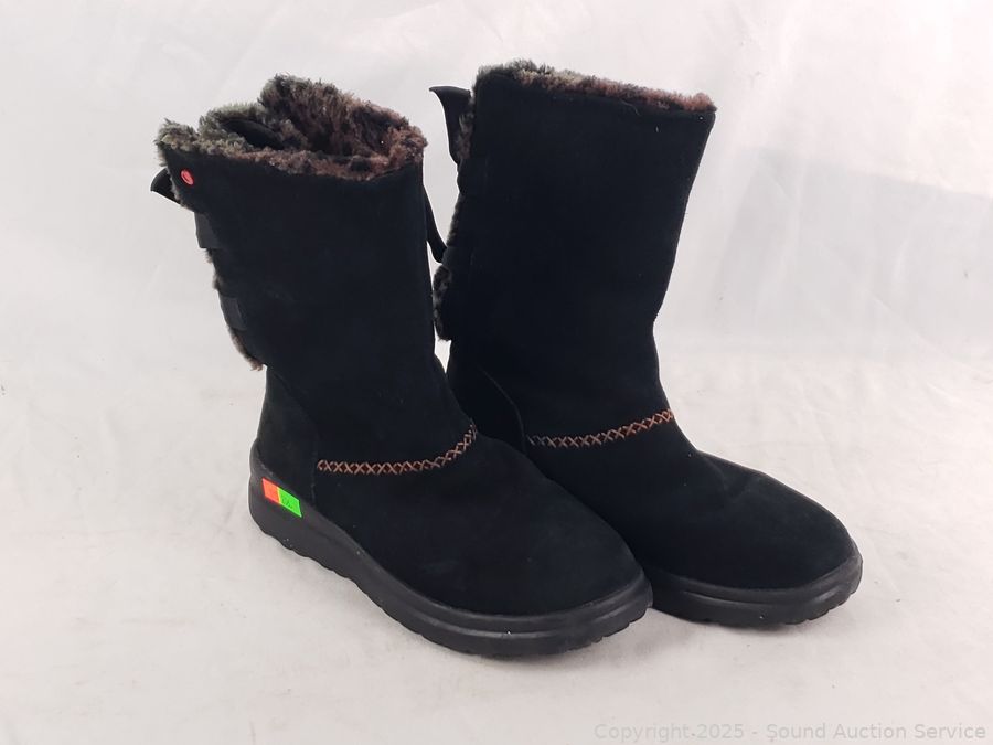 SAS Christmas Décor, Antiques, Dolls Online Auction