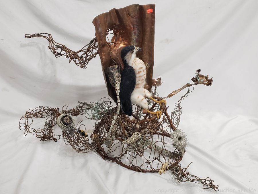 SAS Christmas Décor, Antiques, Dolls Online Auction