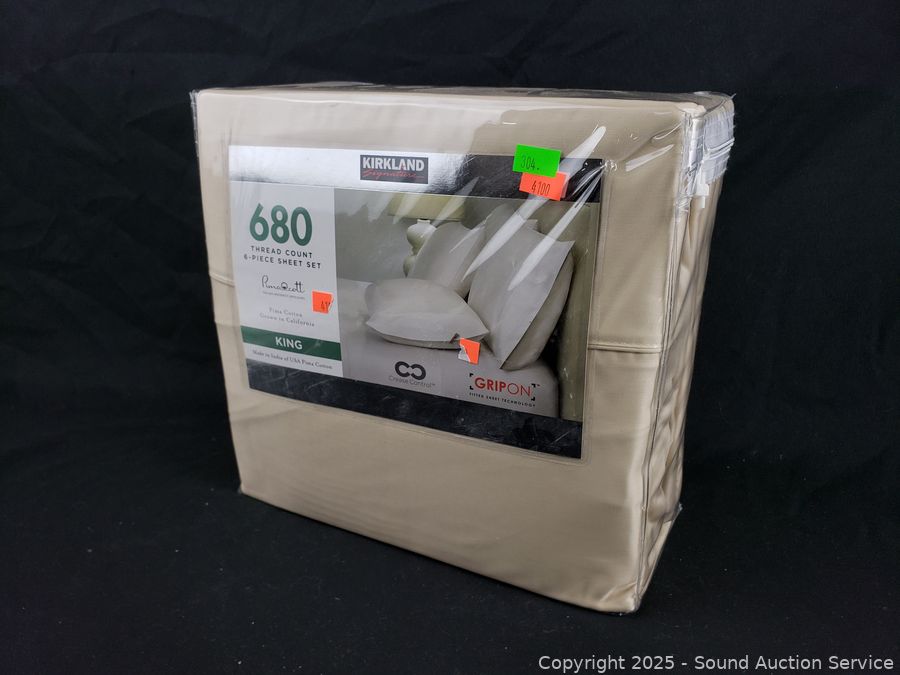 SAS Christmas Décor, Antiques, Dolls Online Auction