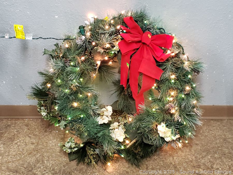 SAS Christmas Décor, Antiques, Dolls Online Auction