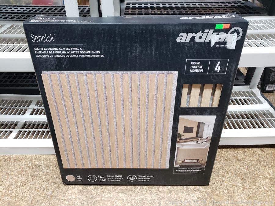 SAS Christmas Décor, Antiques, Dolls Online Auction