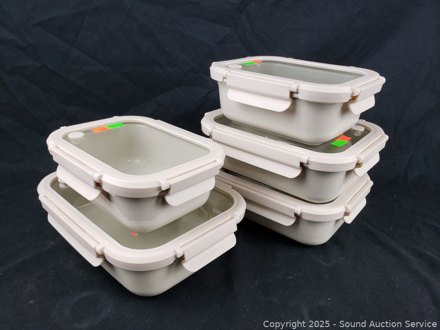 SAS Christmas Décor, Antiques, Dolls Online Auction