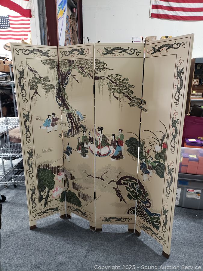 SAS Christmas Décor, Antiques, Dolls Online Auction