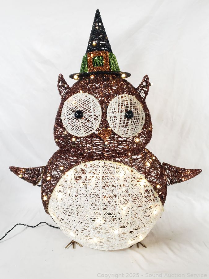 SAS Christmas Décor, Antiques, Dolls Online Auction