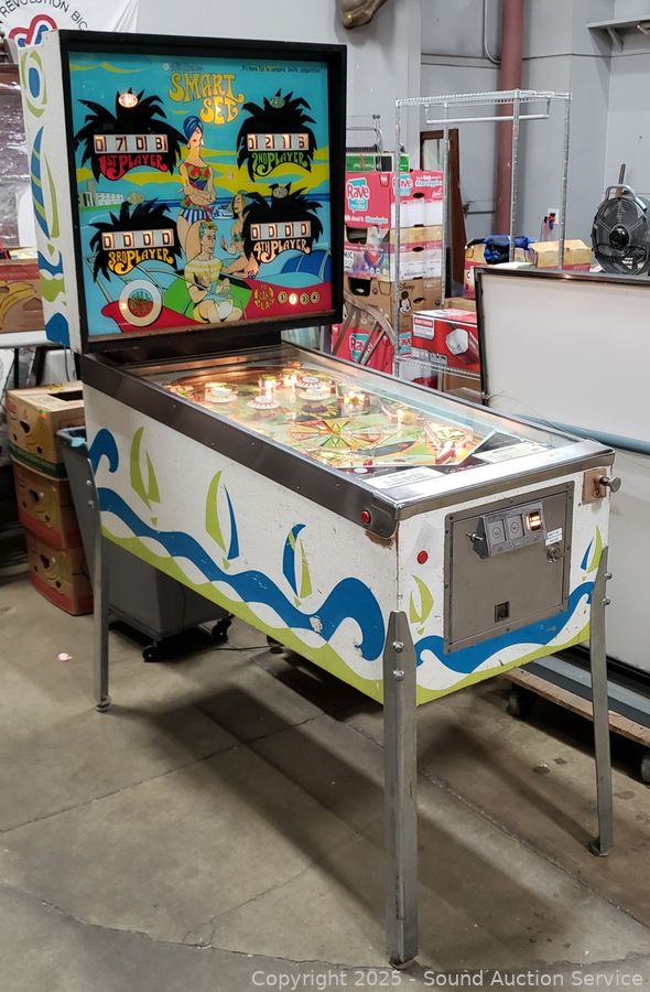 SAS Antiques, Pinball, Invicta Watches Online Auction