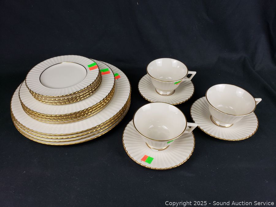 SAS Antiques, Pinball, Invicta Watches Online Auction