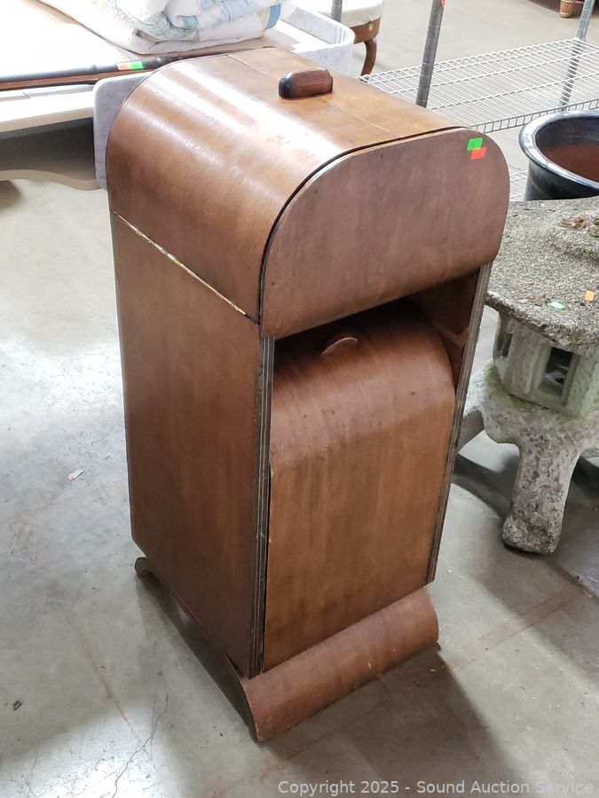 SAS Antiques, Pinball, Invicta Watches Online Auction