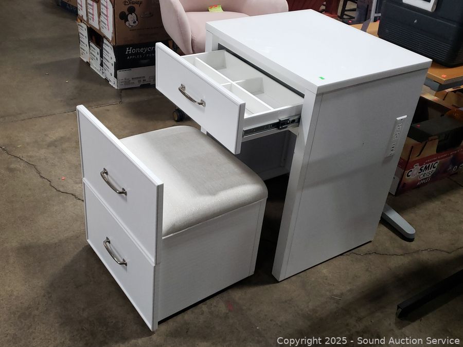 SAS Fine Men’s Watches, Antiques, Household Online Auction